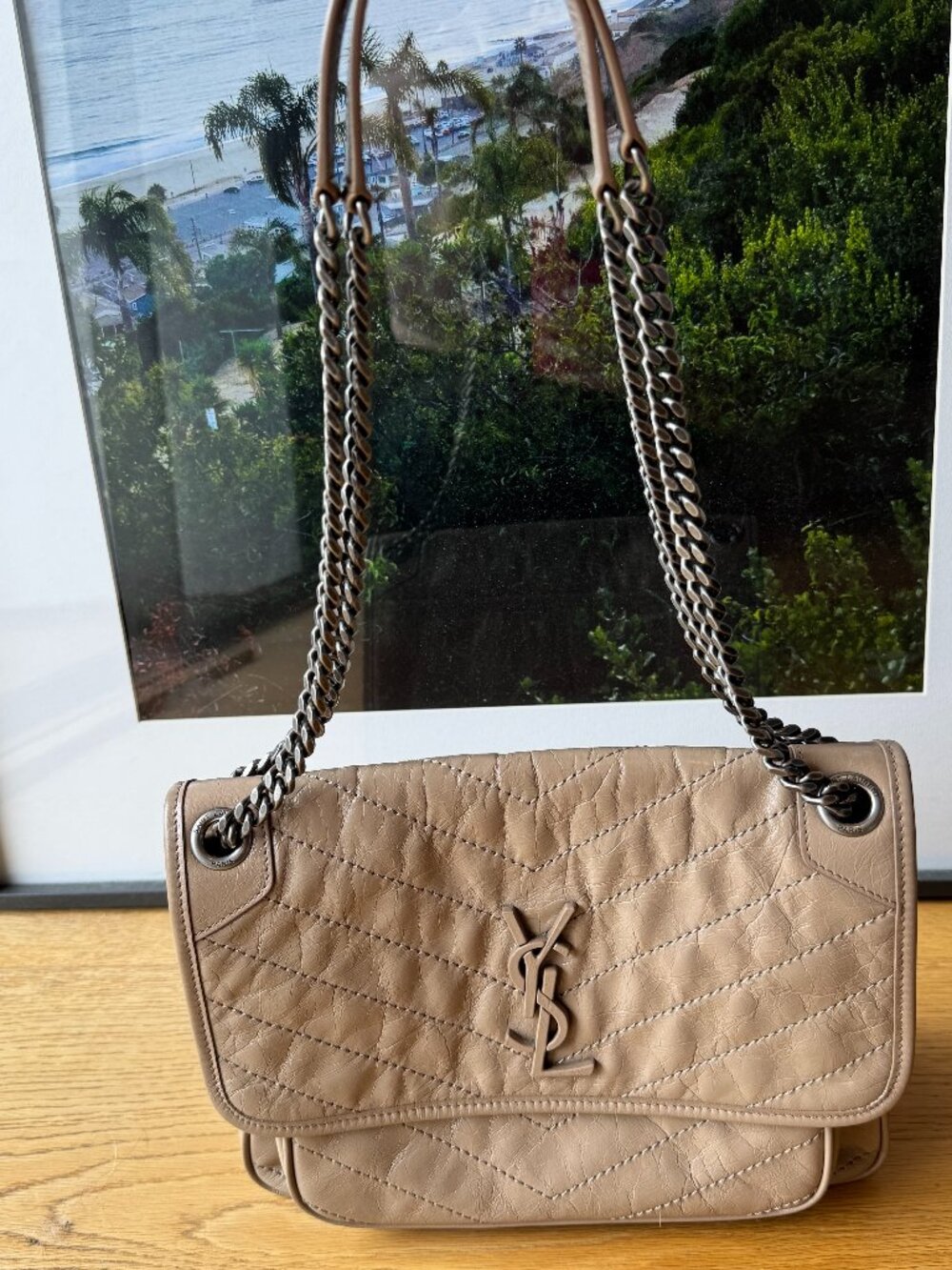 YSL Saint Lauren Niki Shoulder Bag in Crinkled Leather Beige/Tan